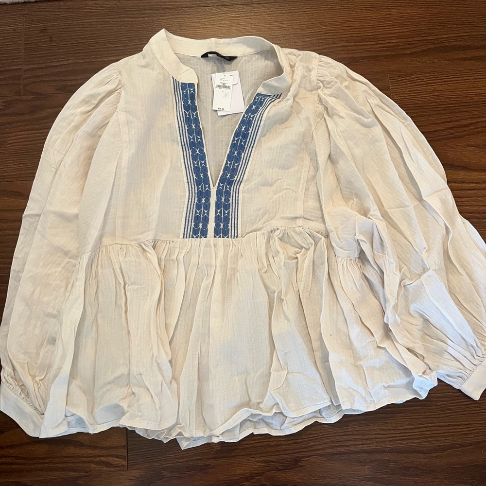 Banana republic embroidered blouse